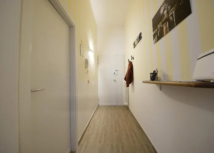 Fiorino House Apartament *